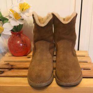 Uggs Tan S/N 1099054 Size8.5